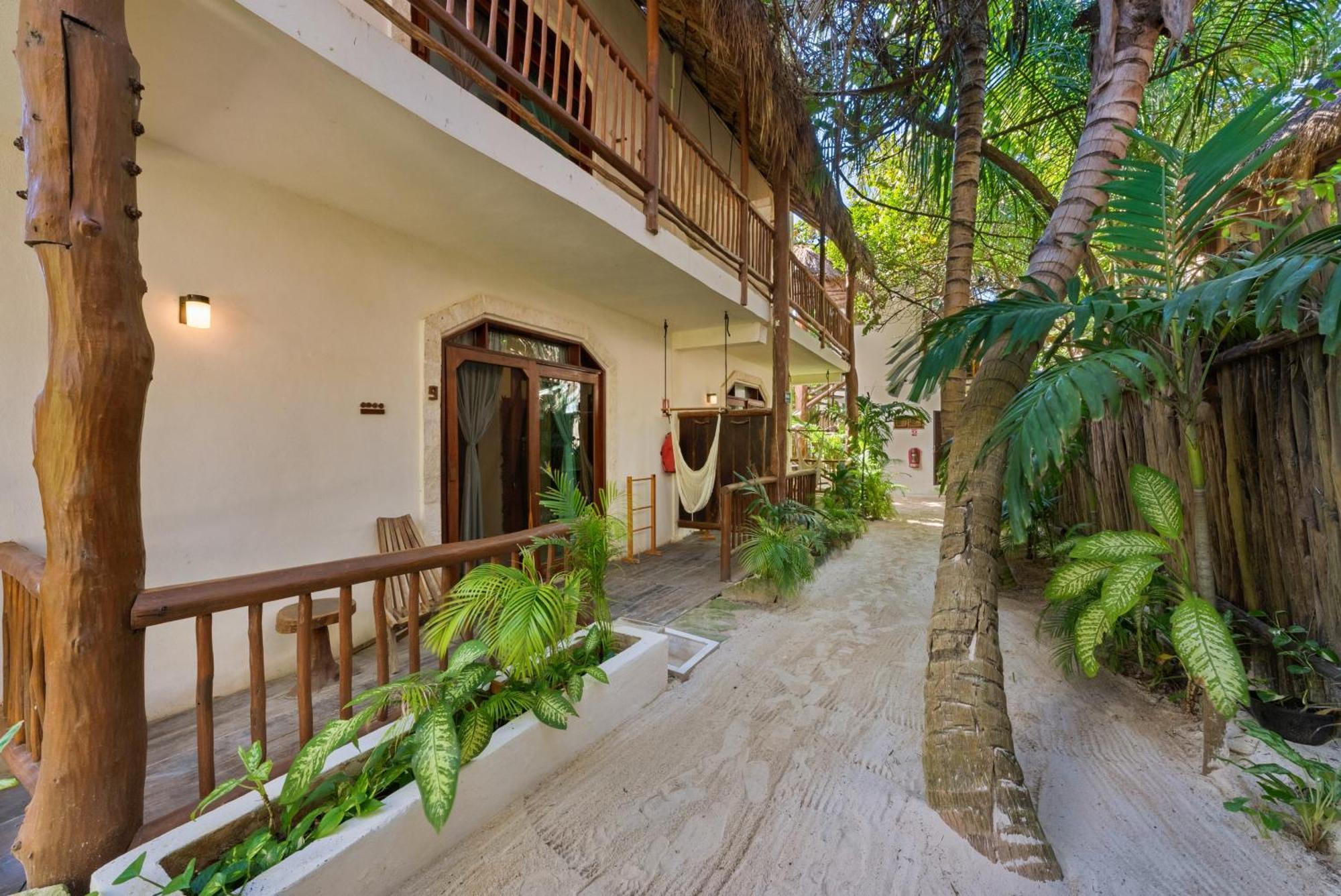 Playa Canek Beachfront Eco Hotel Tulum Pueblo Buitenkant foto